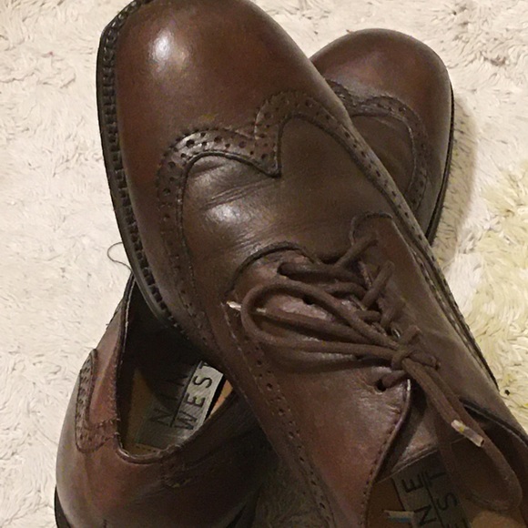 Beautiful lace up oxfords by Nine West. Perfect condition. Unisex look. - Picture 2 of 4